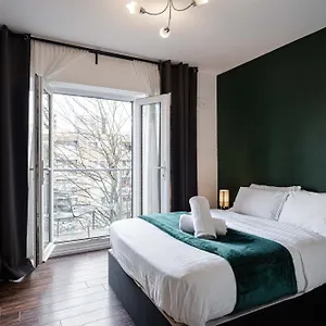 Gate Hotel